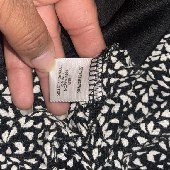 Arula Wrap Mini Skirt Women’s X Black White Floral Print Rayon Ruffle Hem Boho - Picture 5 of 8